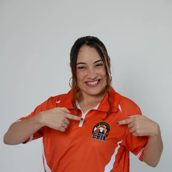 Integrante da direção do Riachuelo com a camisa dos Crias